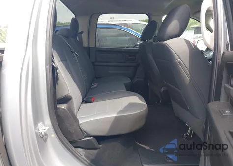 2021 Ram 1500 Classic Tradesman 4X4 5'7 Box z USA, uszkodzony, nr VIN 3C6RR7KT7MG665242